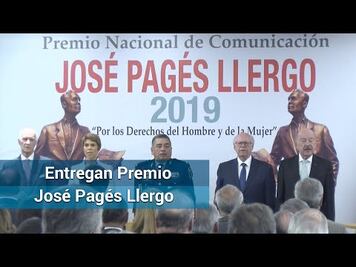 Galardonan con Premio José Pagés Llergo a colaboradores de EL UNIVERSAL