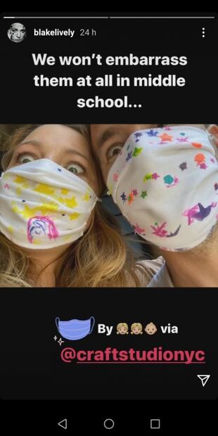 Blake Lively y Ryan Reynolds usan tiernos cubrebocas decorados por sus hijos 