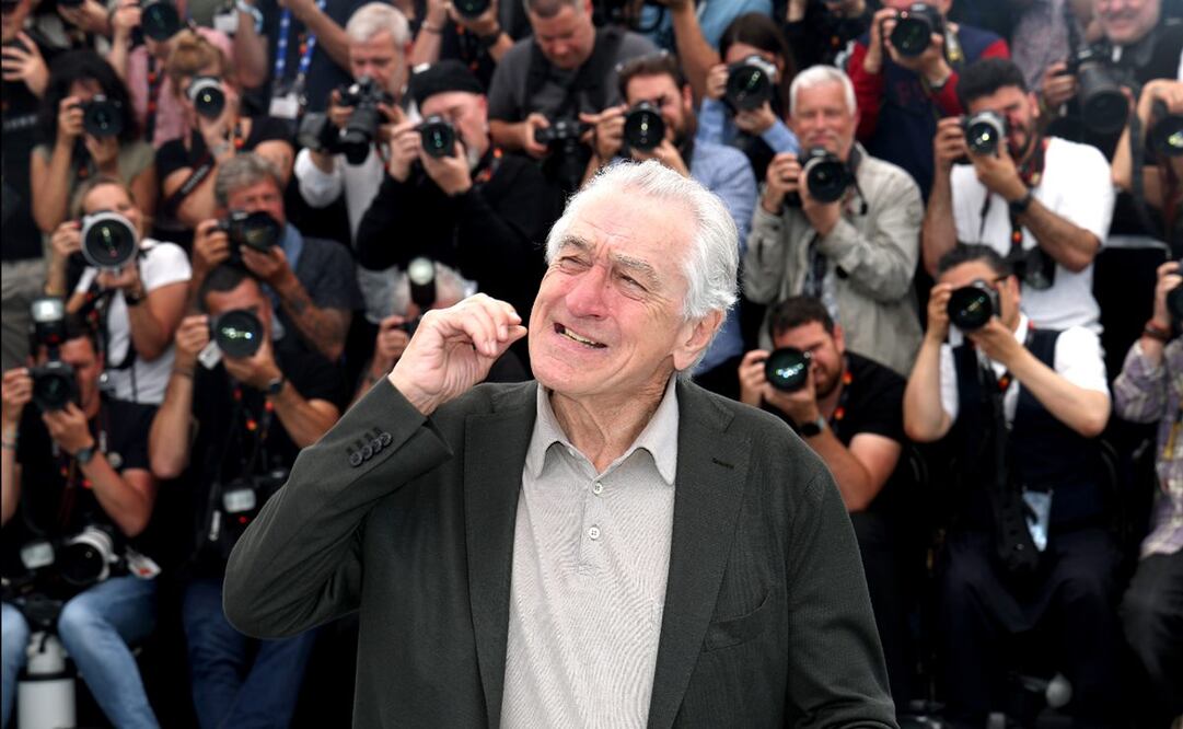 El actor estadounidense Robert De Niro asiste a la sesión fotográfica de la Palma de Oro honorífica, antes de la inauguración del 78.º Festival de Cine de Cannes, en Cannes, Francia. Foto: EFE/EPA/MOHAMMED BADRA