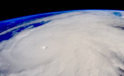 Huracán "Patricia", más cerca de tocar tierra en México