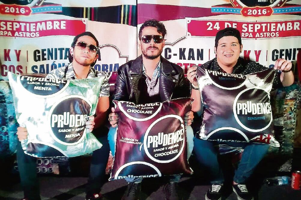 Además de bandas como Kinky y Salón Victoria, habrá independientes como Burton (en la foto) (CORTESÍA)