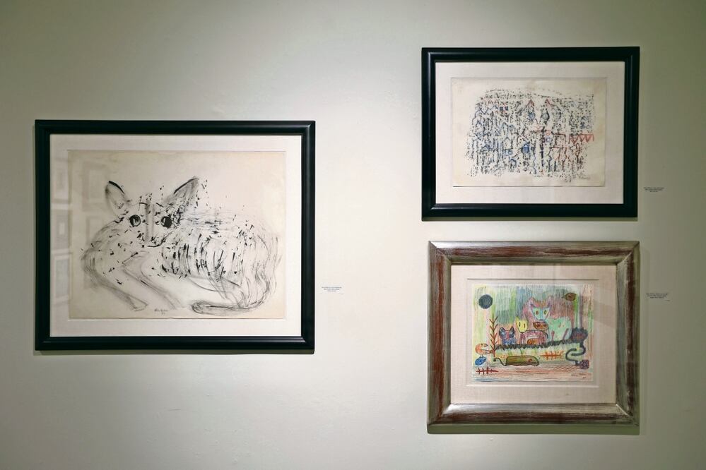 El Espejo de los Fantasmas da un recorrido por las corrientes y temáticas que trabajó Alice Rahon en su trayectoria, explican Oscar García, director de la galería, y Emmanuel Razo, curador. Foto: Berenice Fregoso / El universal