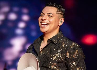 ¿Eduin Caz es "team Piqué"? El cantante presume su costoso reloj Casio