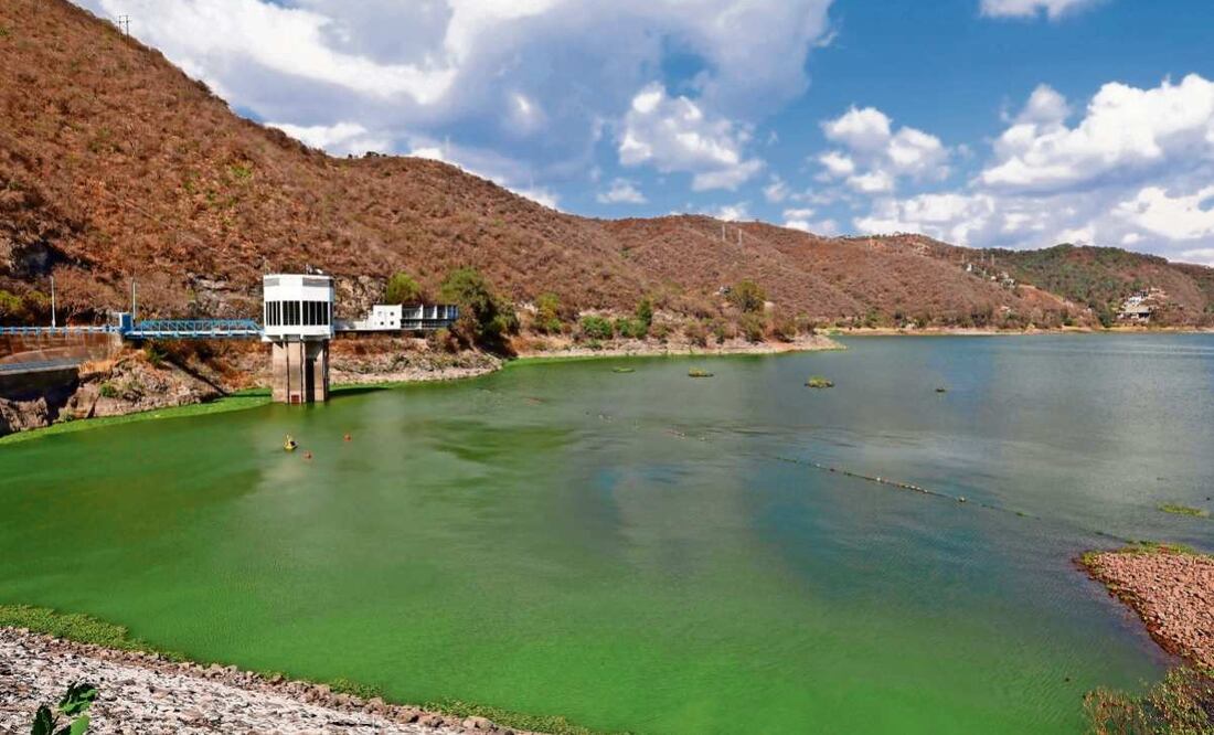 El presidente municipal de Atizapán de Zaragoza, Pedro Rodríguez Villegas, pidió a la población cuidar el líquido ante la disminución proveniente del Sistema Cutzamala. Foto: Archivo
