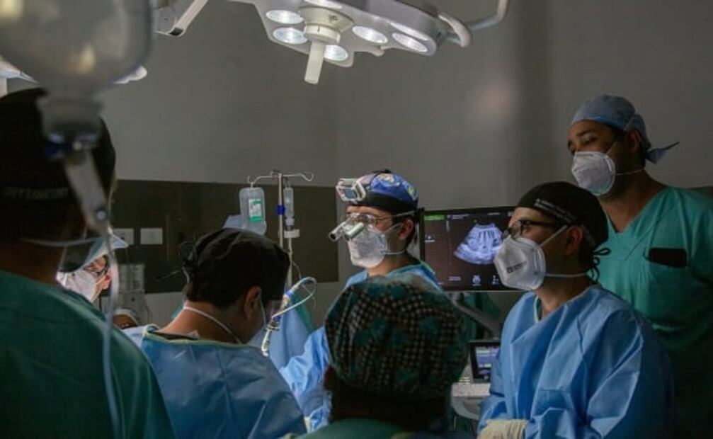 Primera cirugía fetal en CDMX se lleva a cabo de manera exitosa