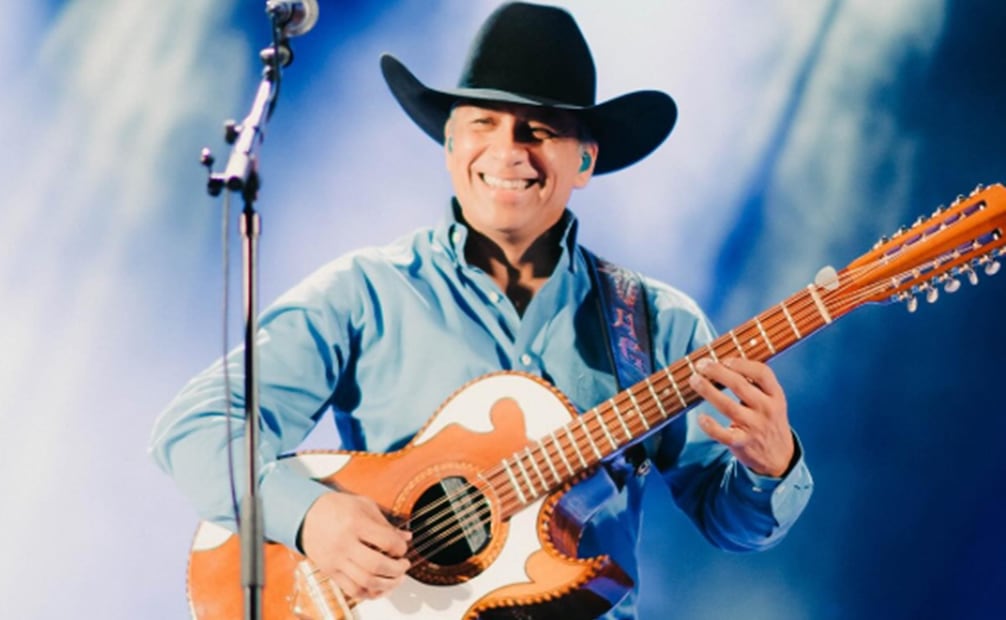 Grupo Intocable en el Zócalo. Foto: Instagram oficial.