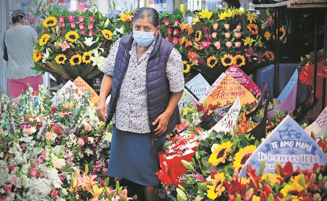 Comerciantes de flores en la Ciudad de México están listos para el festejo a las madres.Foto: Berenice Fregoso/ EL UNIVERSAL