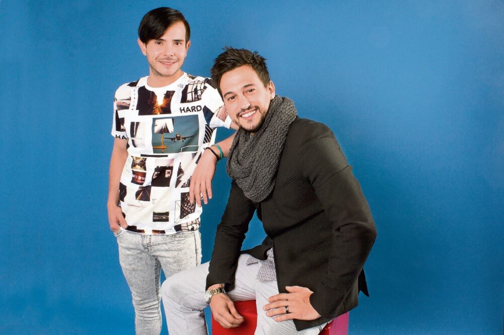 Ambos artistas plasmaron sus huellas en la Plaza de las Estrellas (JENIFER NAVA, EL UNIVERSAL)