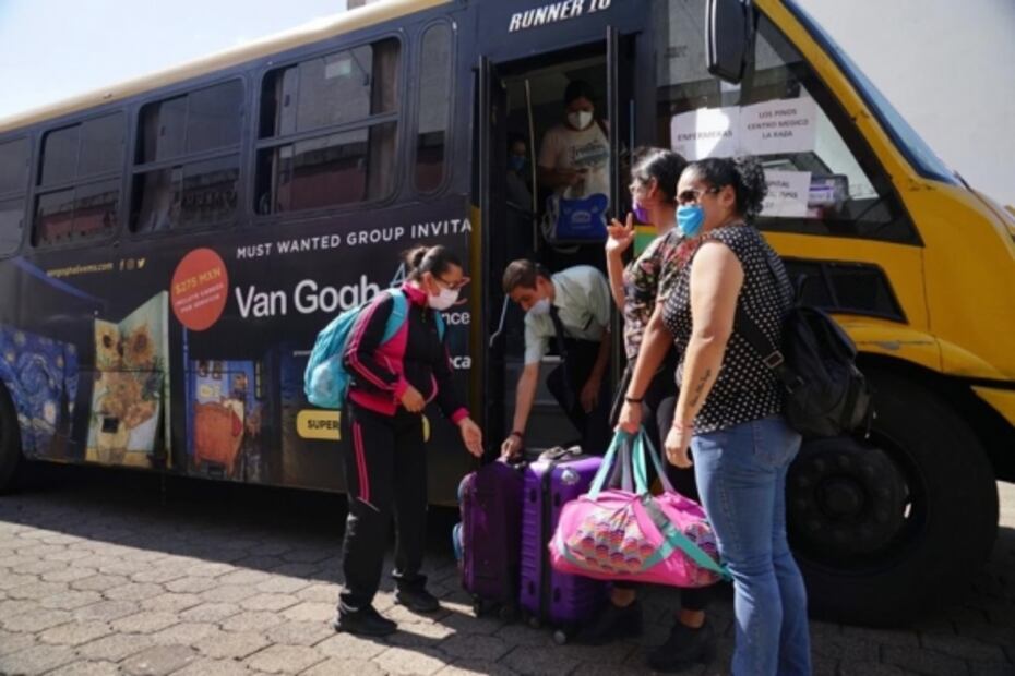 Inician médicos y enfermeras su hospedaje en Los Pinos