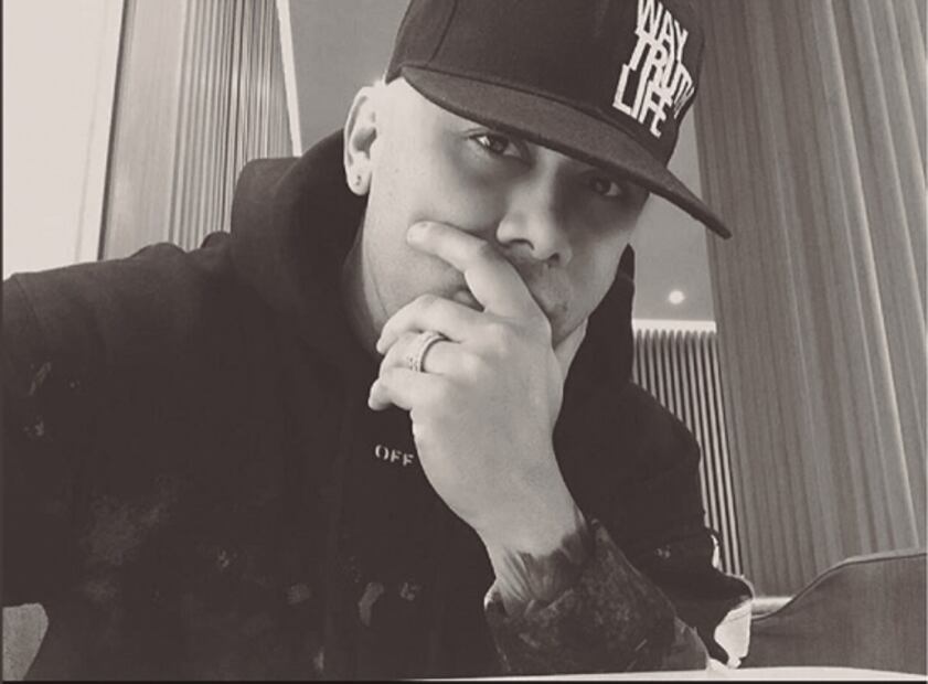 Los latinos no son débiles como piensa EU: Wisin