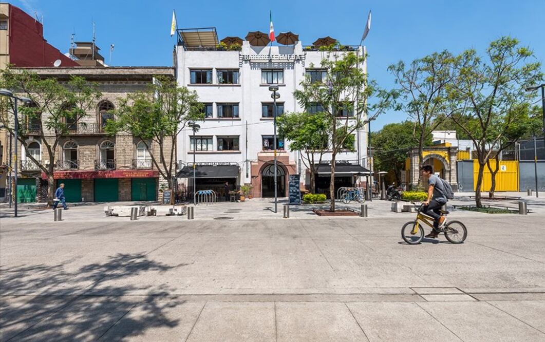 Dentro de Barrio Alameda encontrarás restaurantes, bares y tiendas. (Foto: Facebook Barrio Alameda)