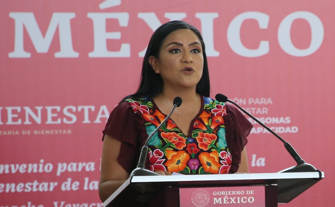 Inicia entrega de tarjetas del Banco del Bienestar para pensiones a mujeres y adultos mayores. Foto: Especial