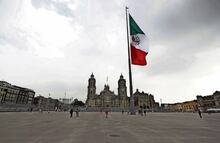 Revisión del T-MEC ya impacta en economía de México y demora inversiones, advierte Moody’s