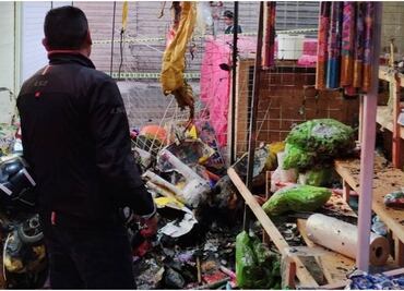 Desalojan a 50 locatarios de mercado de La Merced por incendio