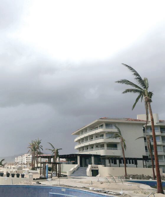 Tras el paso de Odile, en Los Cabos, la AMIS calculó daños en infraestructura turística por 900 millones de dólares (ESPECIAL)