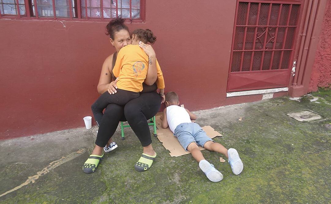  Yamileth Torres, de 34 años, y sus hijos Raisbelys, de 8, y Yolfran, de 7, migraron de Venezuela a Costa Rica.