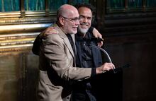 Guillermo Arriaga y Alejandro González Iñárritu se reconcilian tras 20 años enemistados