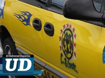La camioneta del campeón, presente en los partidos del Tricolor
