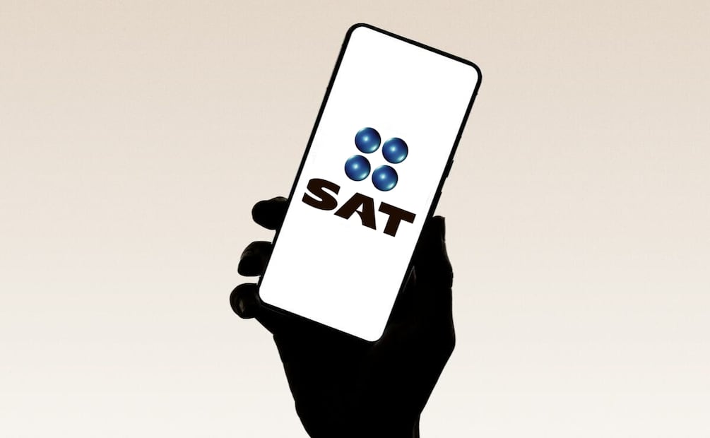 Con SAT Móvil puedes realizar hasta más de 10 trámites para ponerte al corriente con tus responsabilidades fiscales. Foto: Especial