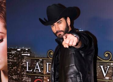 David Zepeda y ¿otro desnudo en Twitter?