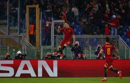 La Roma de Moreno golea al Chelsea