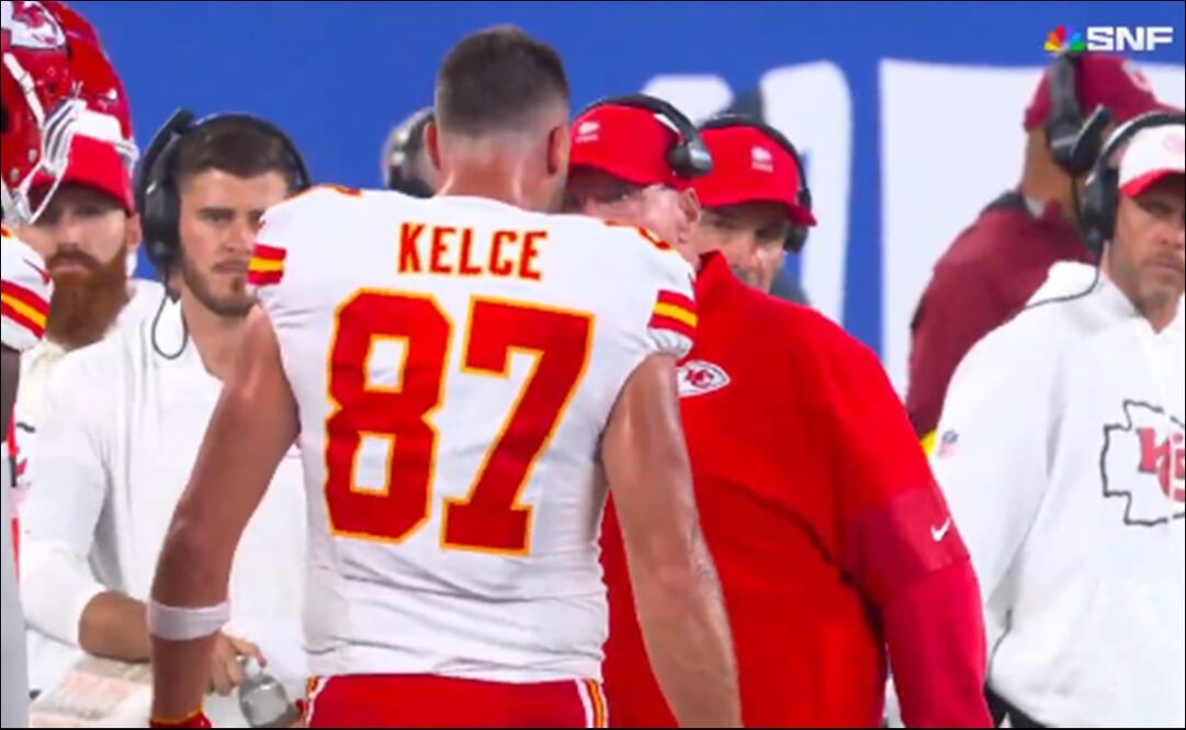 Travis Kelce encara a Andy Reid / Foto: Especiales