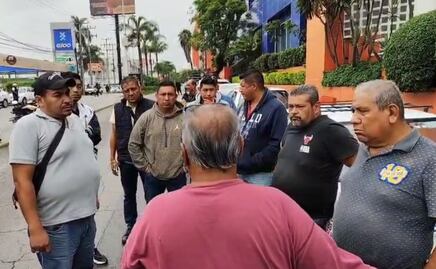 Gobierno de Morelos exige antidoping y antecedentes no penales a taxistas; conductores realizan bloqueo