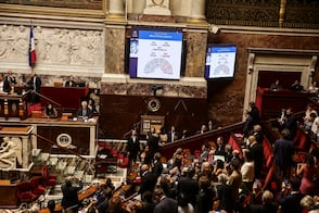 Francia aprueba ley que legaliza la eutanasia y el suicidio asistido; es aplicable a pacientes con enfermedades irreversibles graves