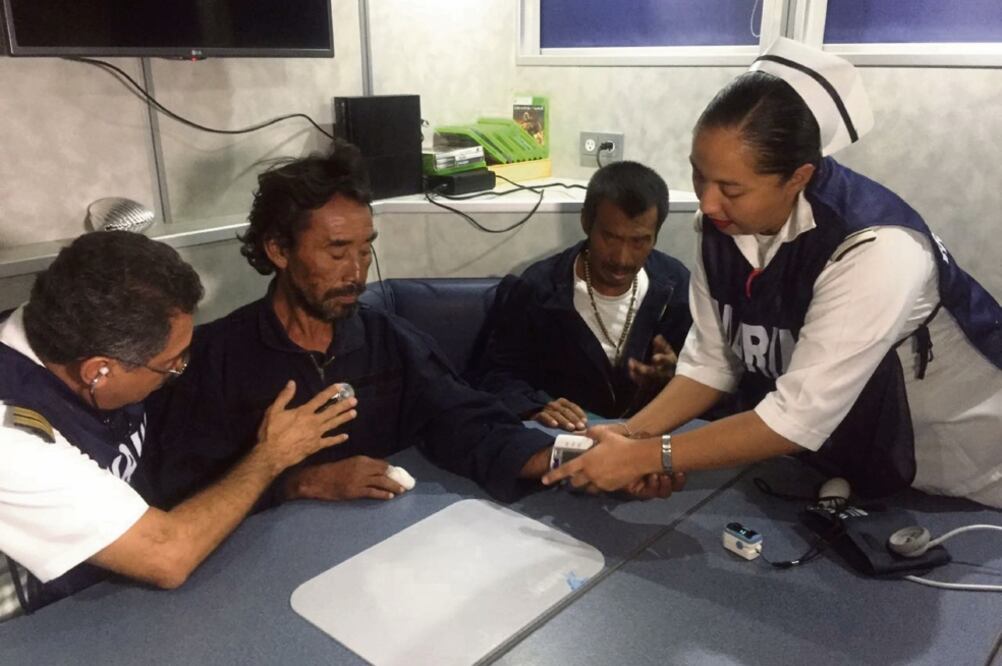 Debido al evento de Norte y el fuerte oleaje provocaron que por poco se inundara la embarcación Virgo, en la que zarparon el 6 de enero de la playa Manzanillo para la pesca de tiburón; por pánico, tiraron los alimentos al mar. (FOTO: CORTESÍA)