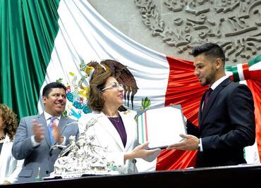 Reconocen diputados a "El Pantera" Rodríguez