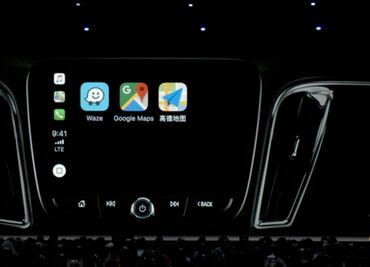 Apple CarPlay será compatible con Waze y Google Maps