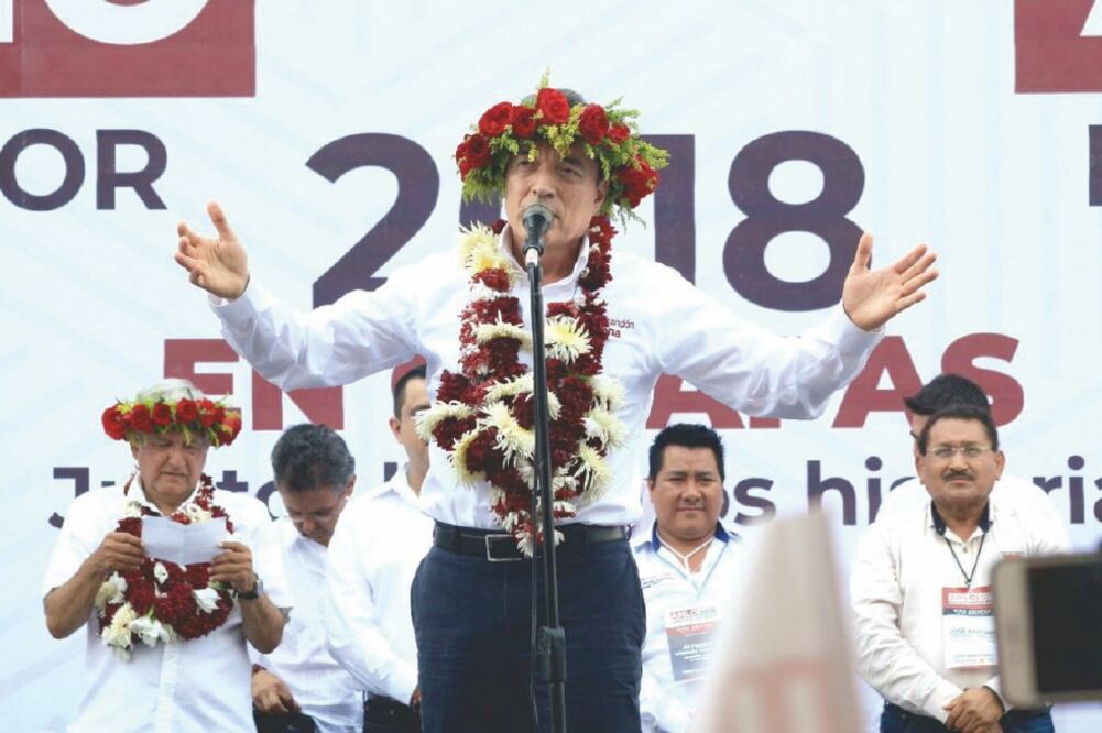 En Palenque, en el parque de la Feria Ganadera, el candidato de Juntos Haremos Historia, Rutilio Escandón, estuvo respaldado por López Obrador. Foto: TOMADA DE TWITTER