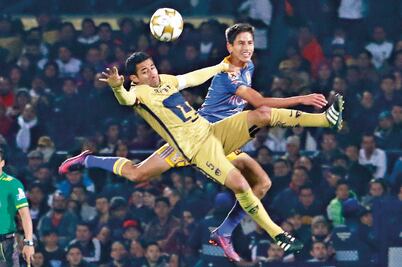 Pumas empata 2-2 con Tigres y le queda una vida