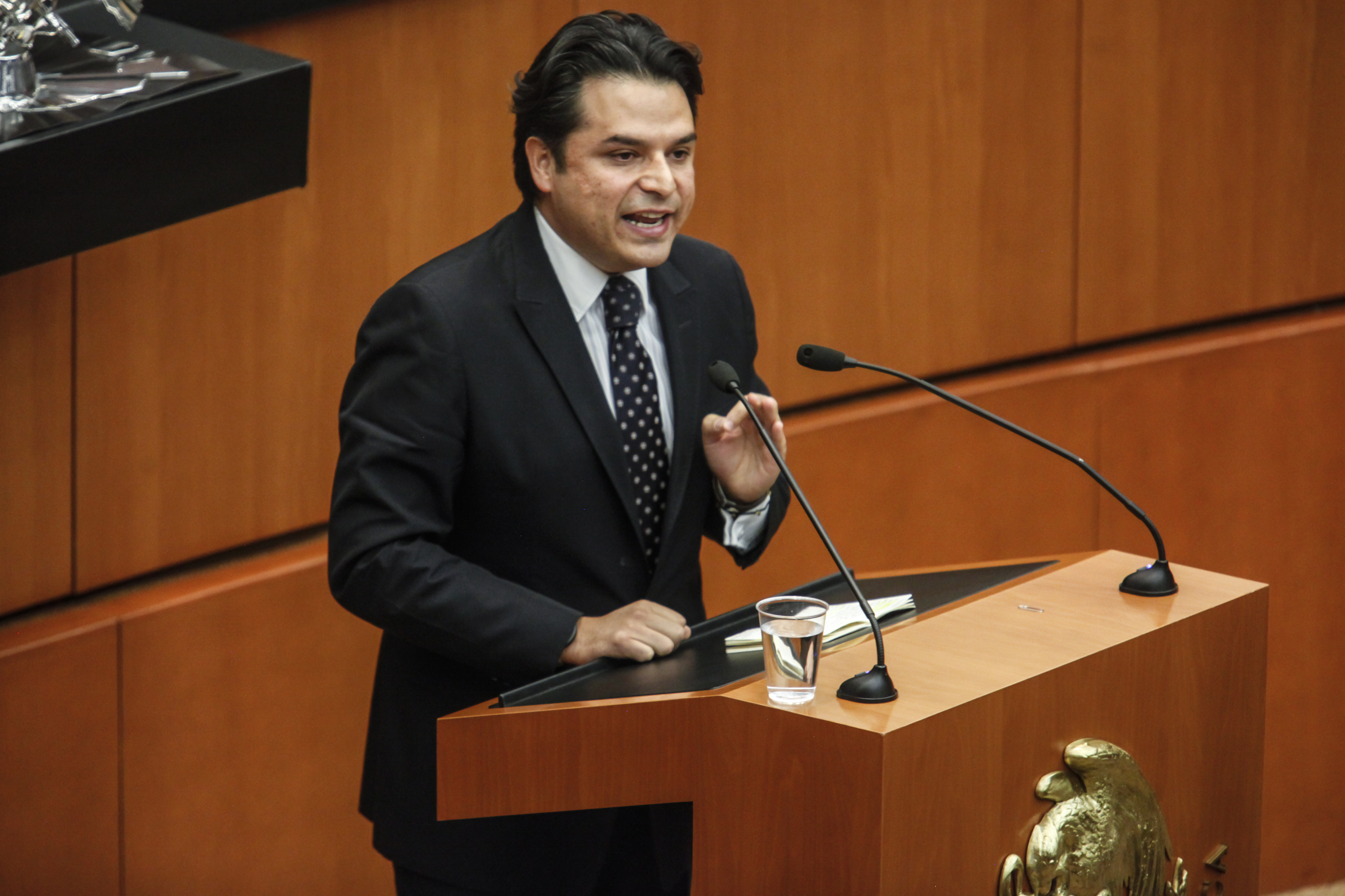 Zoé Robledo, presidente de la Comisión de Radio y Televisión en el Senado, señala que se intenta que las series pasen en horario adecuado (ARCHIVO EL UNIVERSAL)