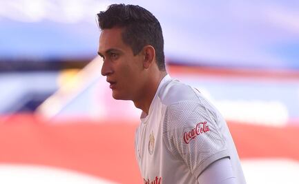 Gudiño sería el portero de Chivas en el Clásico