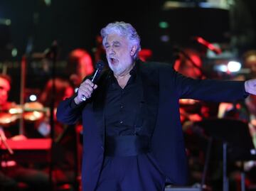 Ovacionan al tenor Plácido Domingo en Salzburgo