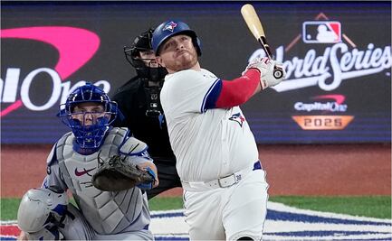 MLB: Alejandro Kirk, el primer mexicano con cuadrangular en Serie Mundial; supera récord de Vinicio Castilla