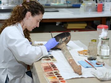 Recuperan el color y la forma de 13 sahumadores mexicas hallados en Garibaldi