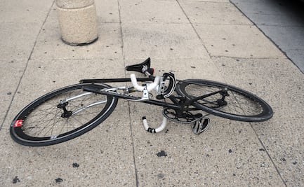 Conductora de Uber arrolla a ciclista en Coyoacán