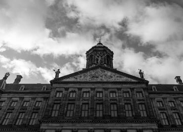 Conoce el origen de la crisis que afecta a la Universidad de Harvard