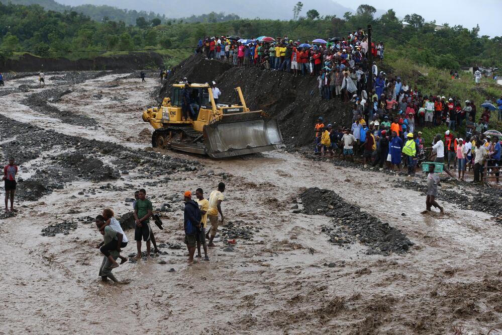 El huracán "Matthew" provocó la muerte de 108 personas en Haití, hasta el momento (Foto: EFE)
