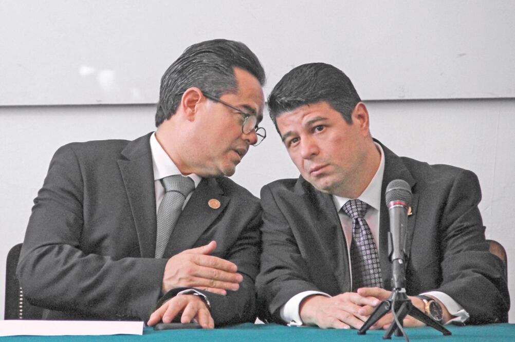 El argumento del presidente de la Comisión de Gobierno, Leonel Luna Estrada, es que en la negociación se tomaron en cuenta los equilibrios y la proporcionalidad de cada fracción parlamentaria, pero Morena no acudió (ARCHIVO. EL UNIVERSAL)