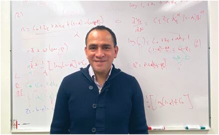 Arturo Herrera presume que ya no usará corbata pero sí lápiz electrónico y plumón 