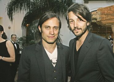 Gael García y Diego Luna felicitan a Cuarón