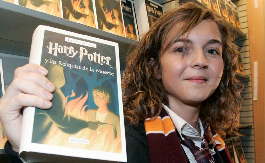 Harry Potter "ha marcado un ‘hit’ en la literatura juvenil. Casi hay un antes y después, sobre todo en la invitación a la lectura de textos largos para los chicos", aseguran especialistas. FOTO: Archivo/EFE.