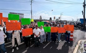 Maestros se manifiestan afuera de los juzgados Penales de Chalco por detención de un profesor; aseguran que es inocente
