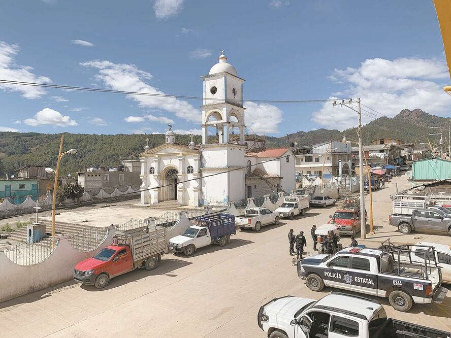 Los enfermos de Cochoapa el Grande que requieran hospitalización tendrán que desplazarse hasta la capital, que está a ocho horas de camino. Fotos: DAVID ESPINO. EL UNIVERSAL