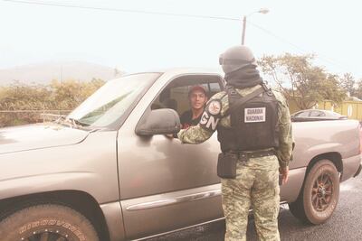 "Habrá conflicto en el tema de mandos"; opinan expertos sobre decreto de AMLO