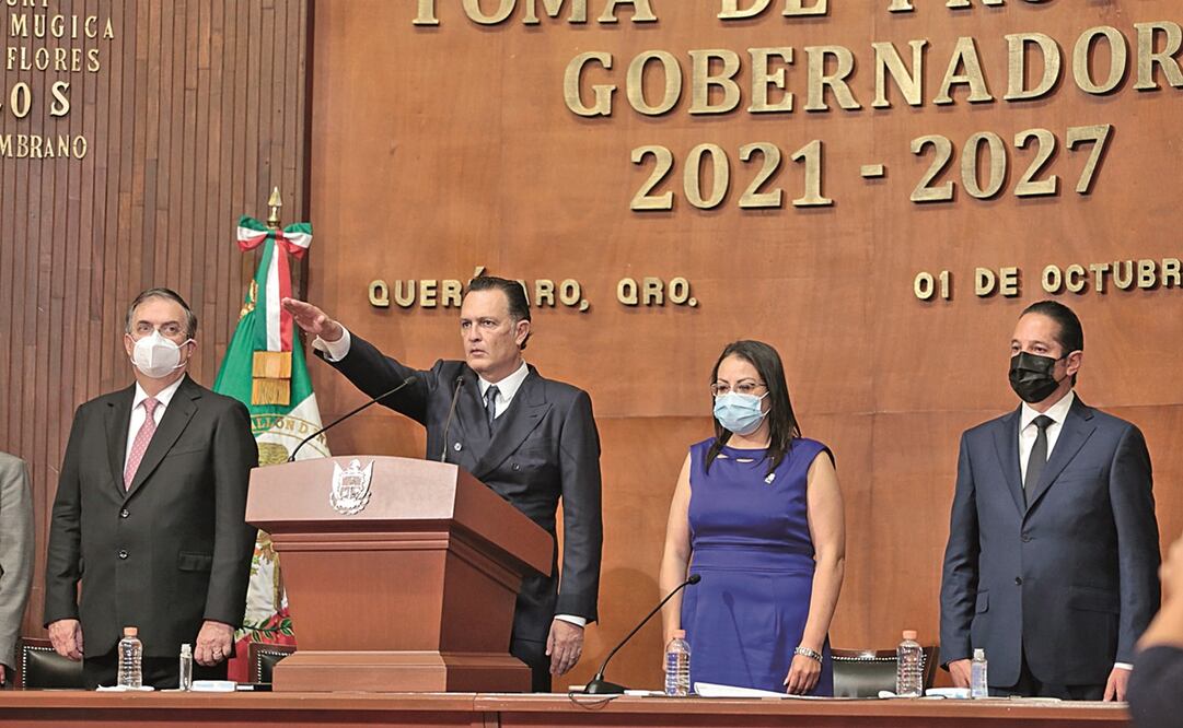 Mauricio Kuri rindió protes-ta en un acto en el que estuvo el canciller Marcelo Ebrard como invitado. Foto: Demian Chávez. El Universal