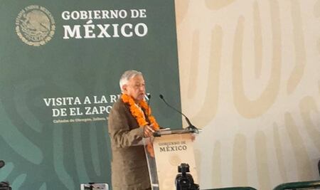 Abuchean en evento a gobernador de Jalisco; AMLO pide respeto a asistentes